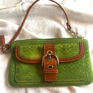 COACH MINI BAG.  Great shape.   Looks like new.